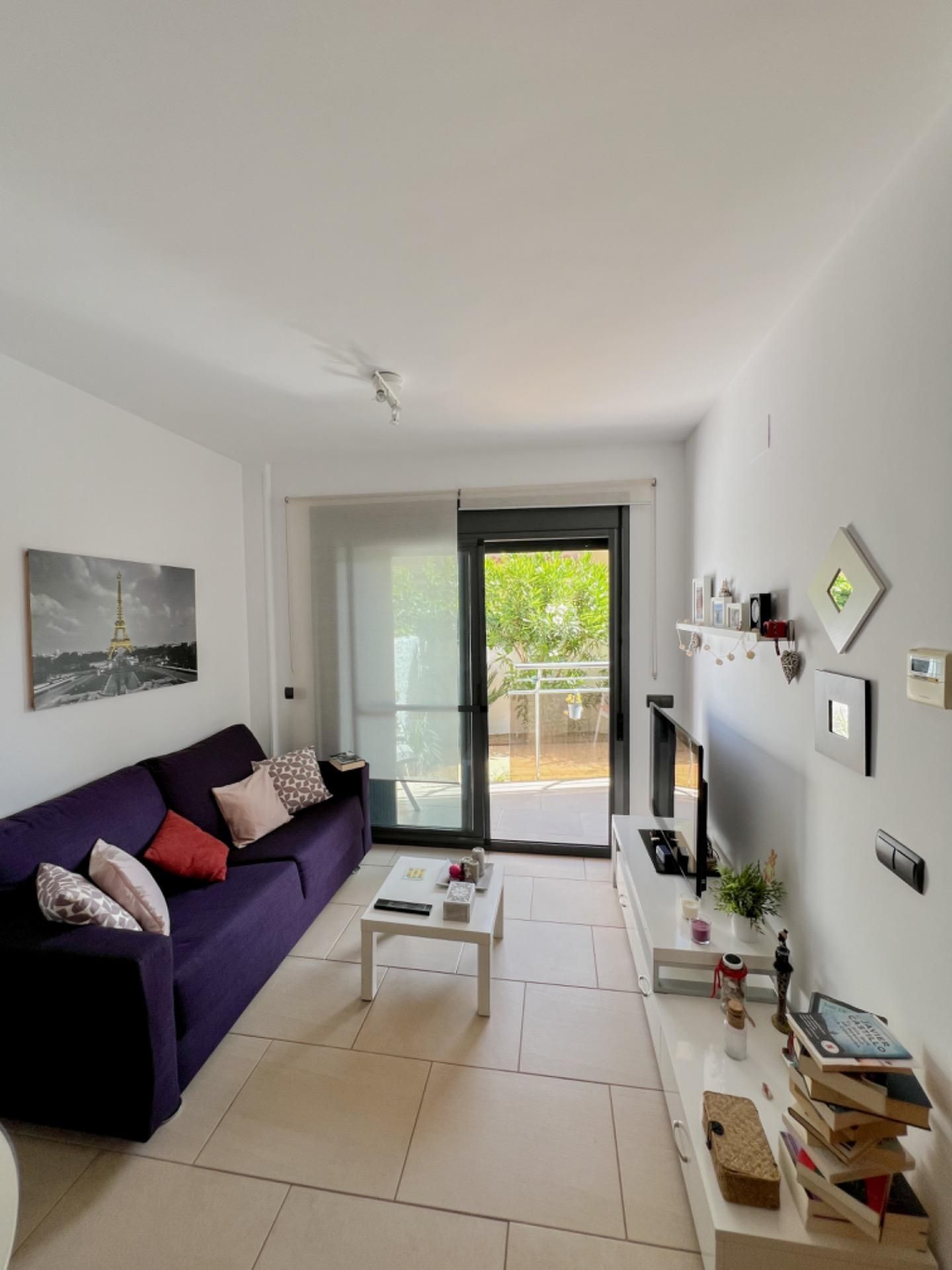 Sala d'estar de Apartament en venda en Mont-roig del Camp amb Aire condicionat, Calefacció i Jardí privat