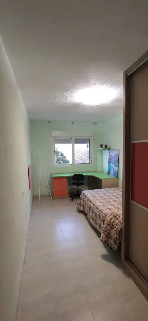 Flat for rent in Calle Hermanos Machado, El Parador de las Hortichuelas