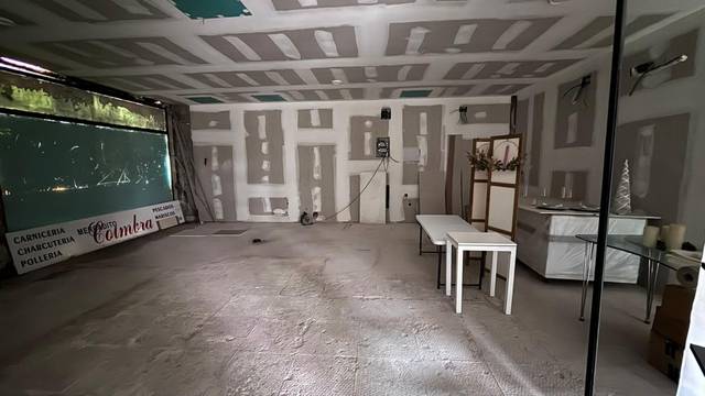 Local comercial en Alquiler en Calle TAMARINDO DEL en Parque Coimbra