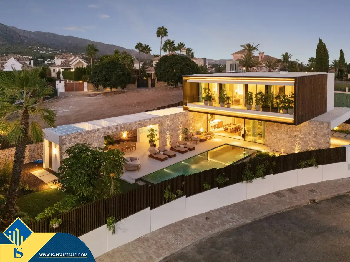 Chalet con piscina en venta en Milla de Oro, imagen 50