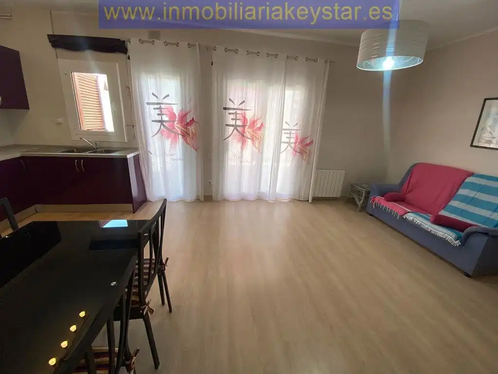 Planta baja de alquiler en Ametllers - Poble-Sec