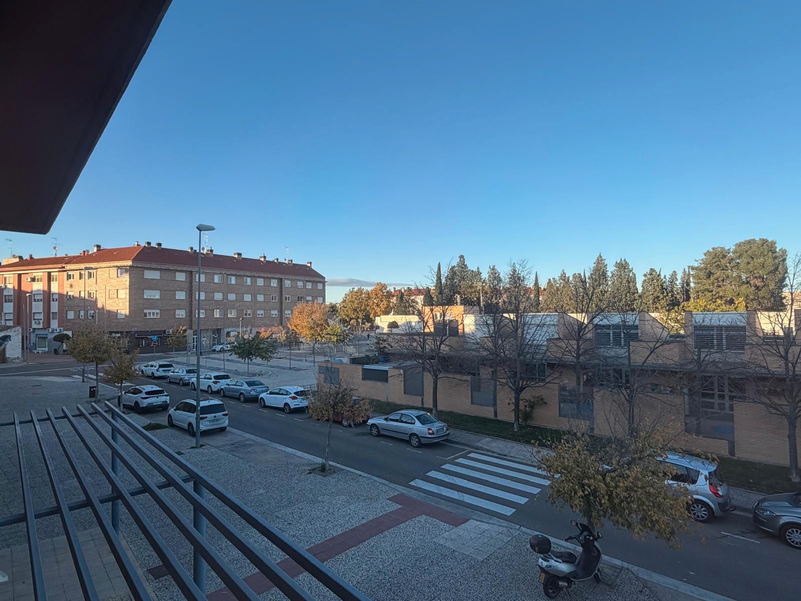 Vista exterior de Casa o xalet en venda en Utebo amb Aire condicionat, Calefacció i Parquet