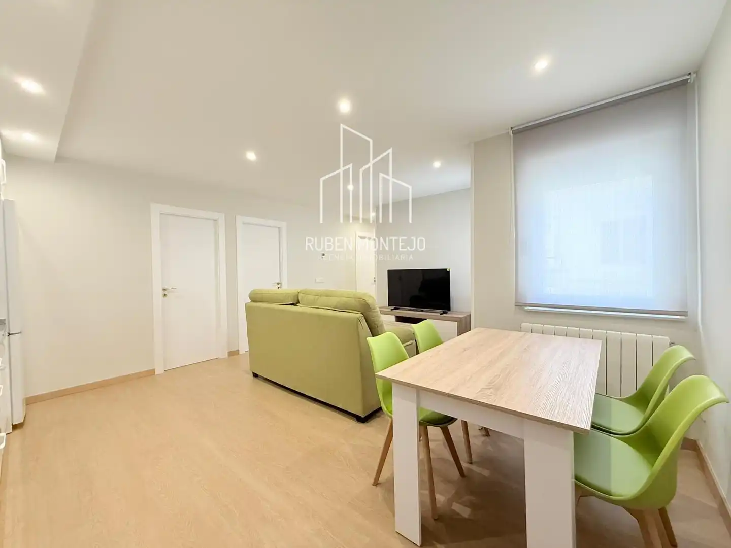 Living room of Flat for rent in Salamanca  with Heating, Storage room and Furnished