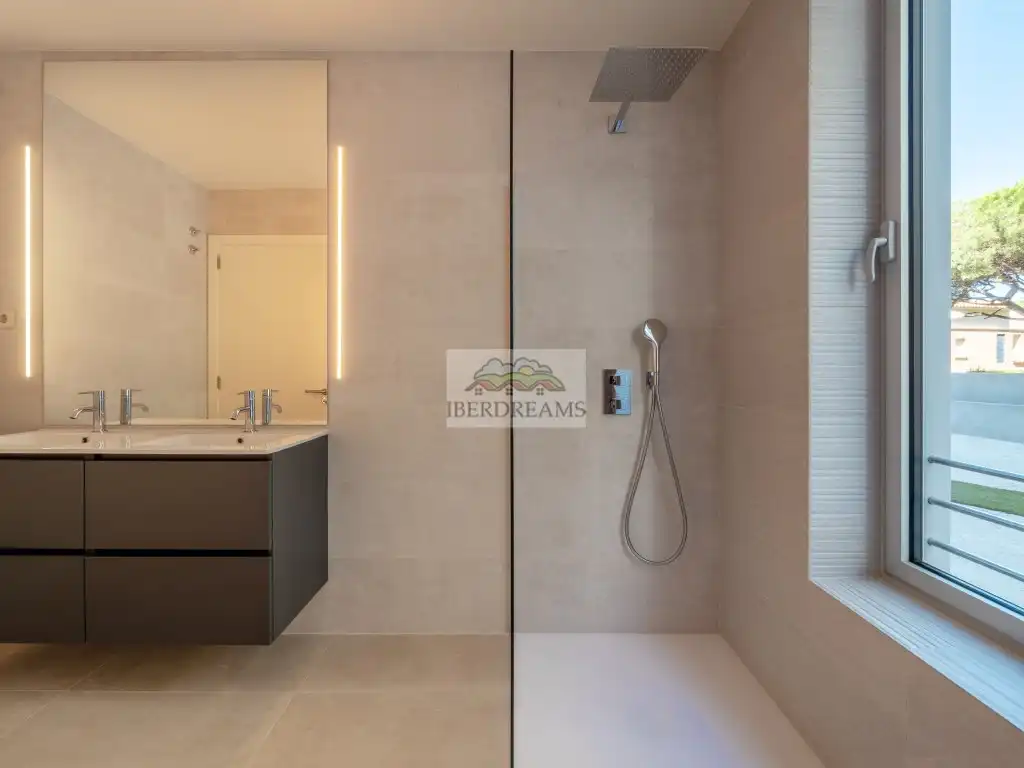 Apartamento con ascensor en venta en Passeig MARITIM 94, imagen 25