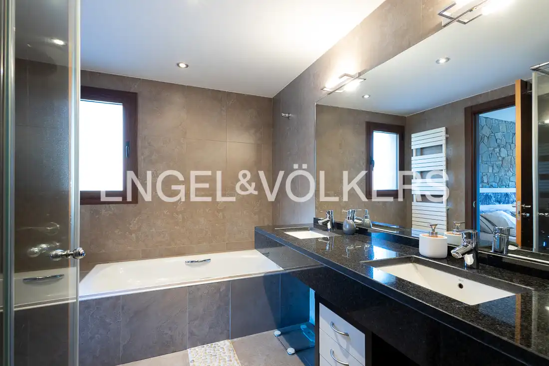 Chalet con terraza en venta en Aixirivall, imagen 17