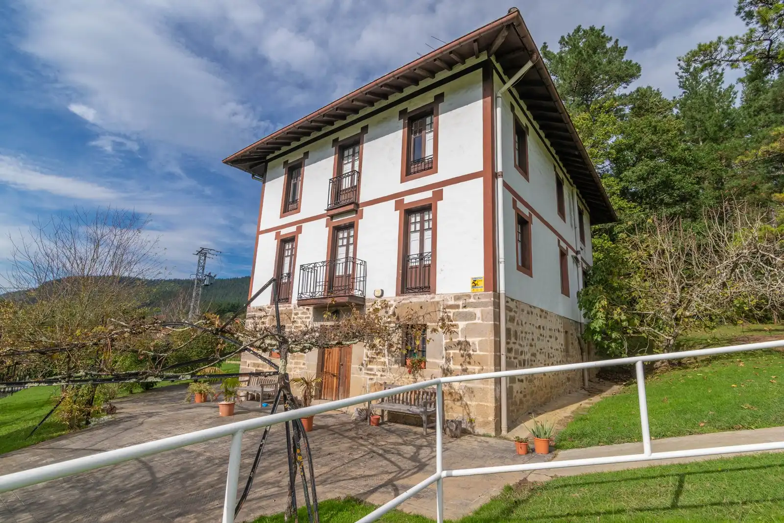 Vista exterior de Finca rústica en venta en Gordexola con Calefacción, Jardín privado y Terraza