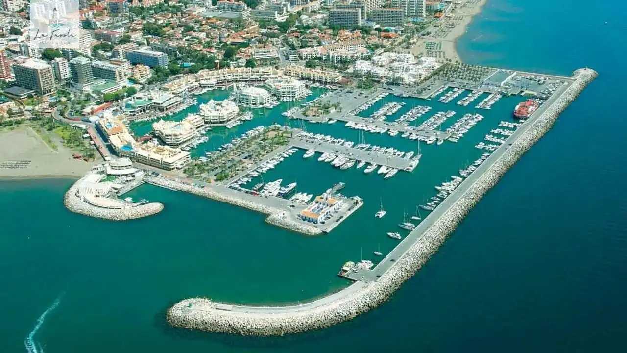 Vista exterior de Estudio en venta en Benalmádena con Aire acondicionado, Calefacción y Jardín privado