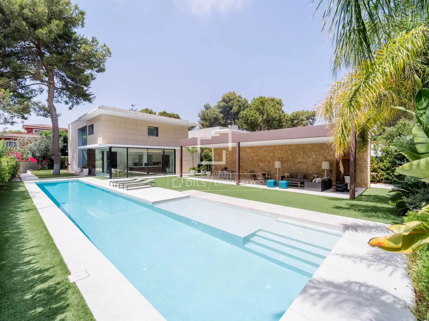 Piscina de Casa o chalet en venta en Godella con Aire acondicionado, Calefacción y Jardín privado