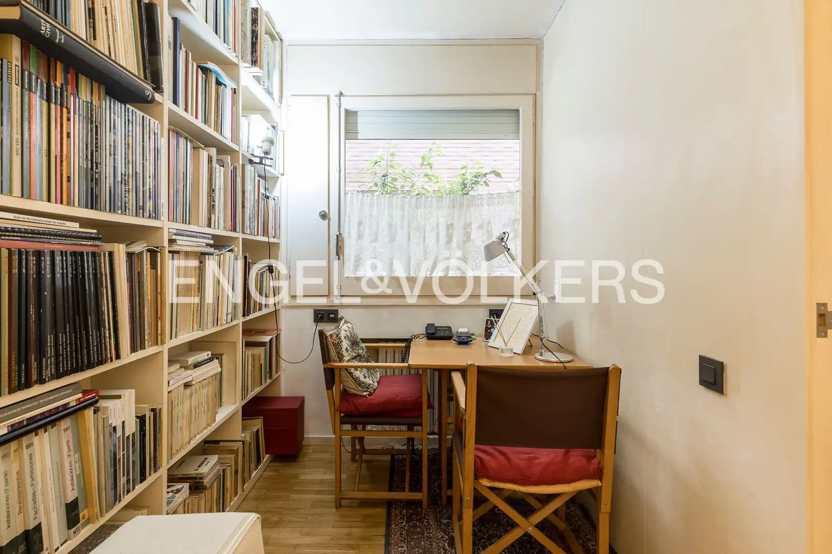 Schlafzimmer von Maisonette zum Verkauf in Barcelona mit Heizung und Parkett