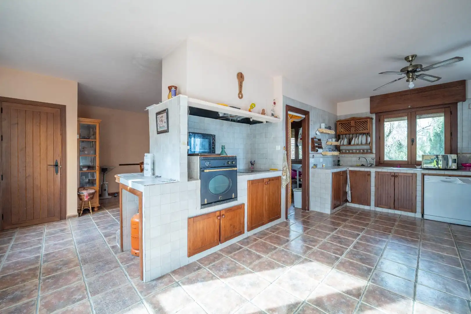 Küche von Haus oder Chalet zum Verkauf in Alhendín mit Heizung, Privatgarten und Terrasse