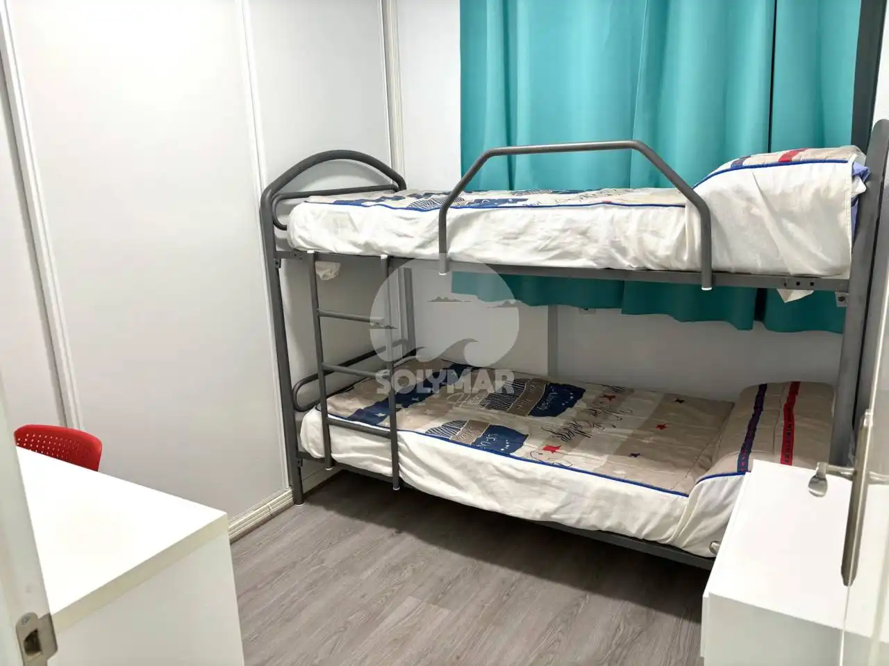 Habitación de Piso de alquiler en Vélez-Málaga con Aire acondicionado, Terraza y Amueblado