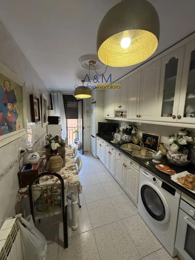 Cocina de Edificio en venta en Cigales