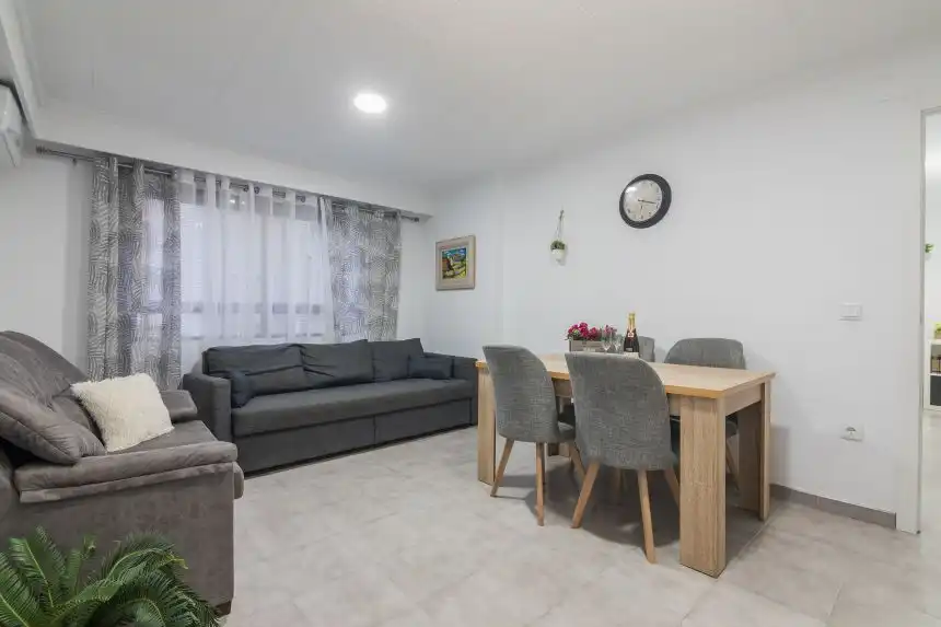Wohnung mit Aufzug zum Verkauf in Calle Francisco Santamaría 19