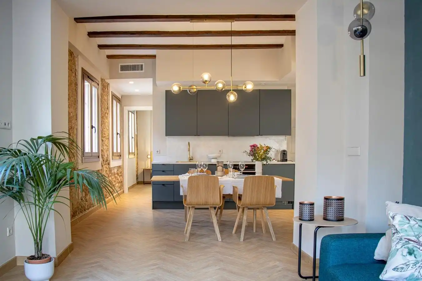 Esszimmer von Wohnung zur Miete in Ciutat Vella 