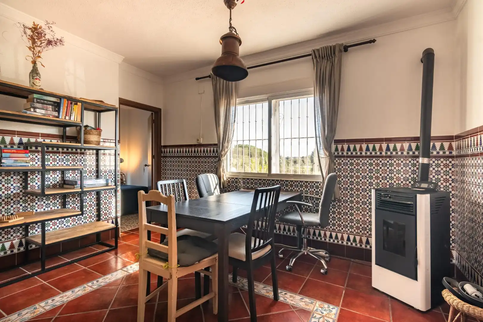 Comedor de Finca rústica en venta en Lepe con Calefacción, Jardín privado y Terraza