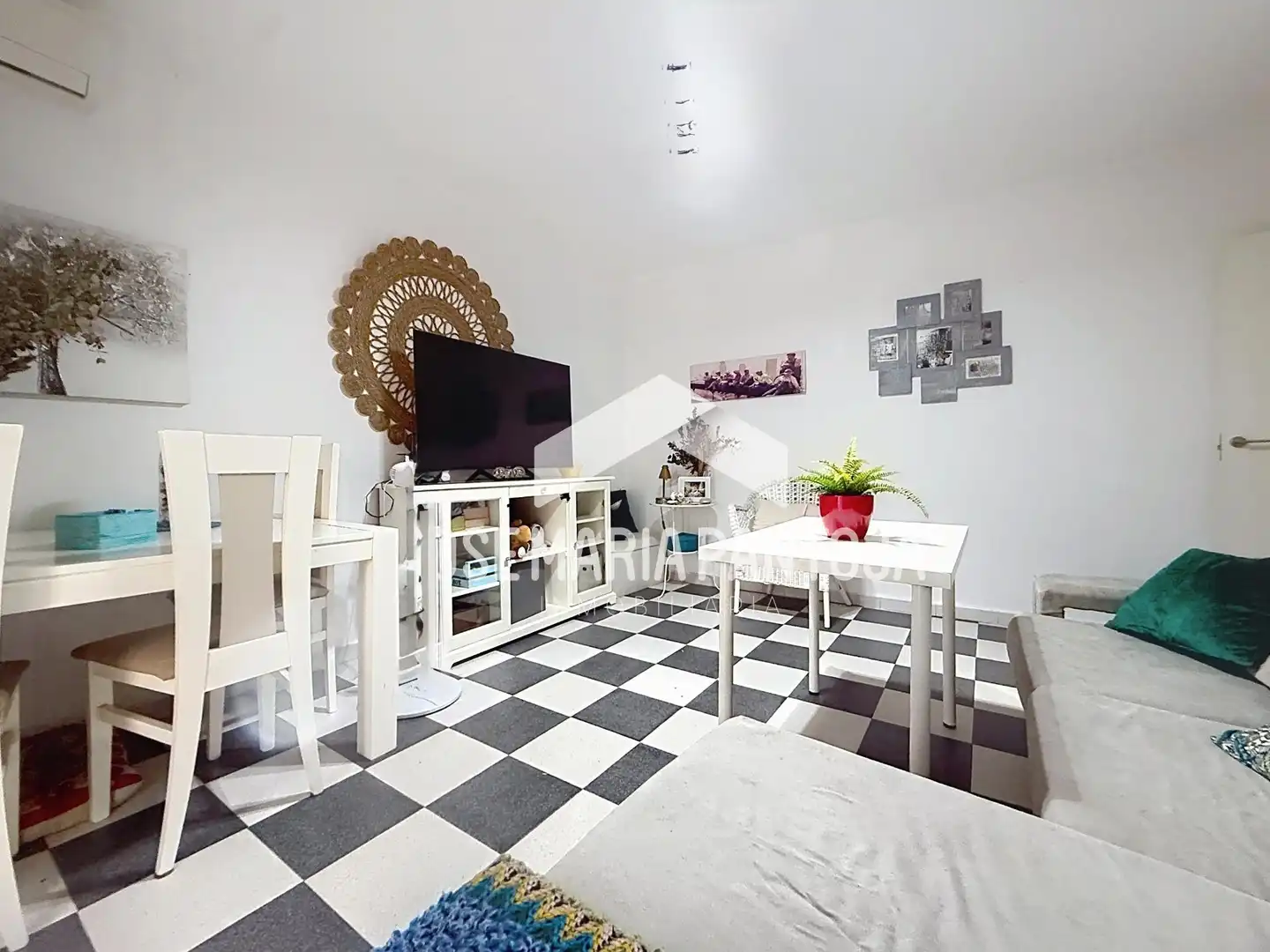 Sala de estar de Piso en venta en Jerez de la Frontera con Aire acondicionado y Balcón