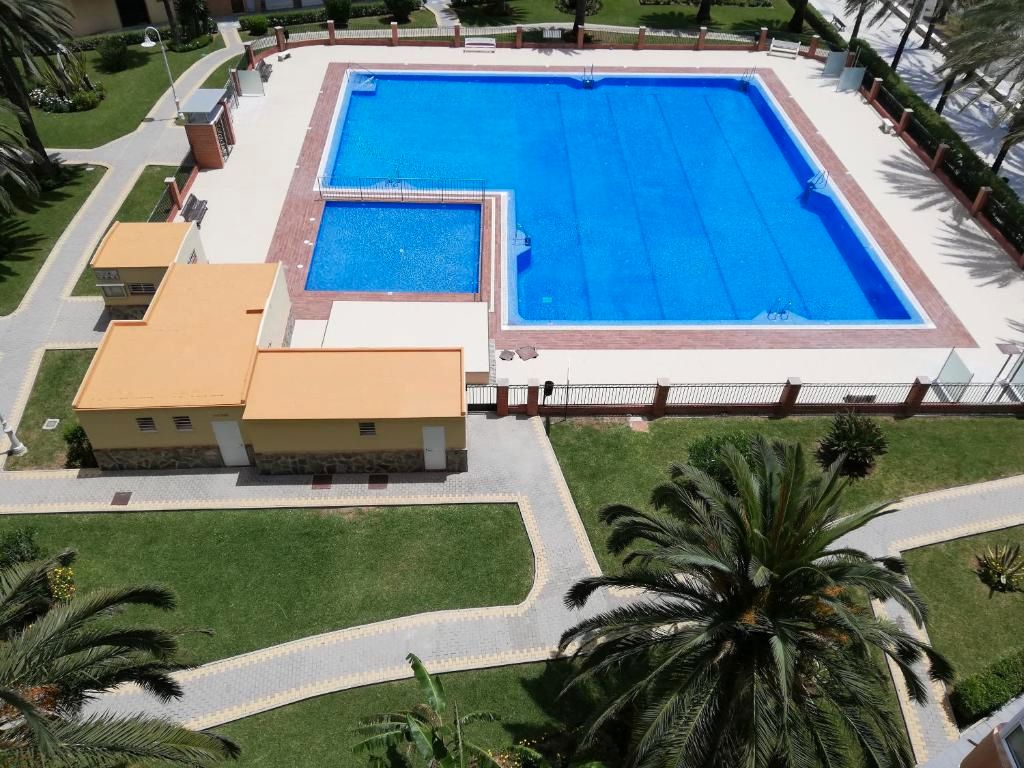 Piscina de Apartament en venda en Algarrobo amb Calefacció, Terrassa i Traster