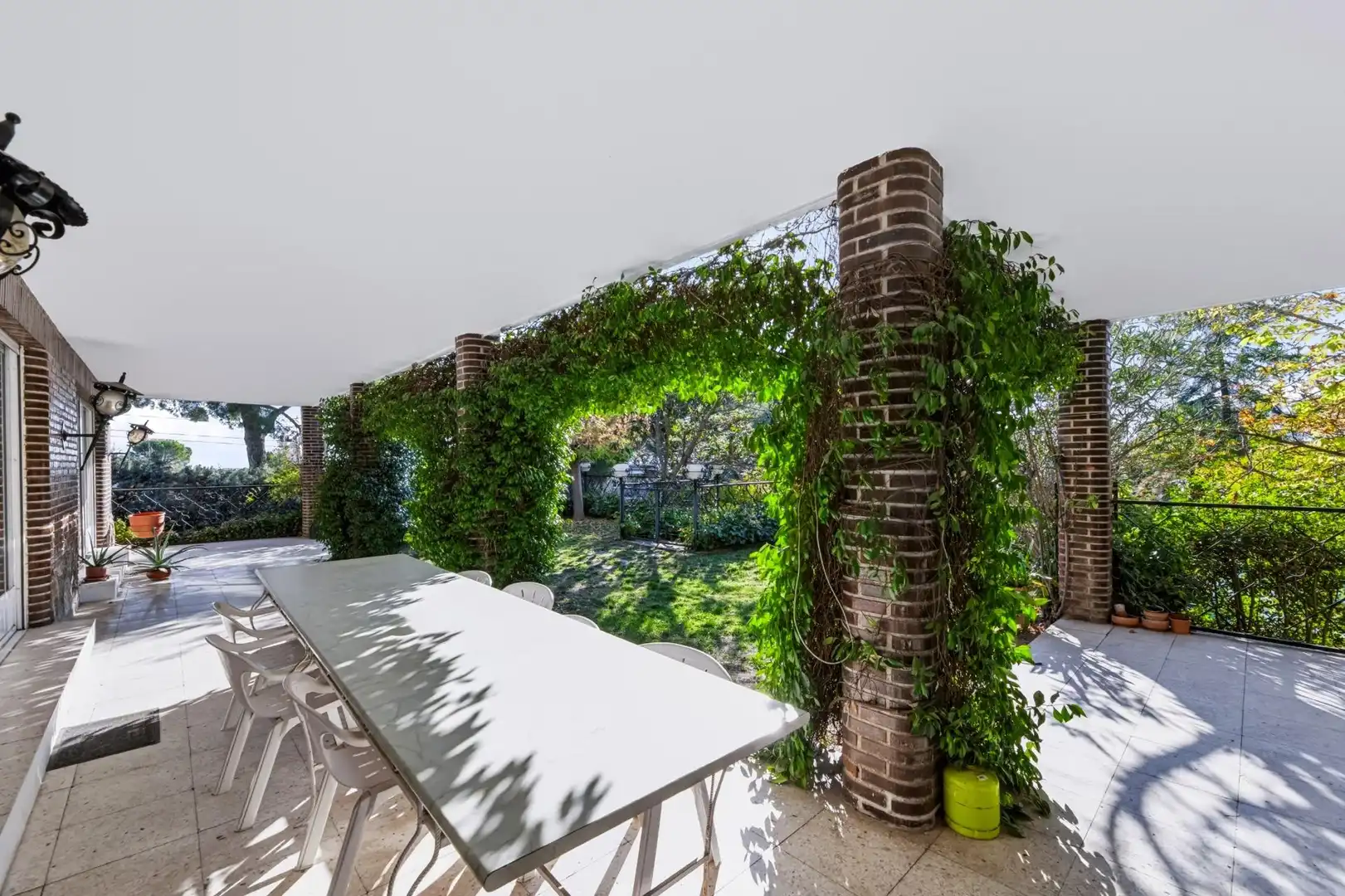 Terrassa de Casa o xalet en venda en El Bosque