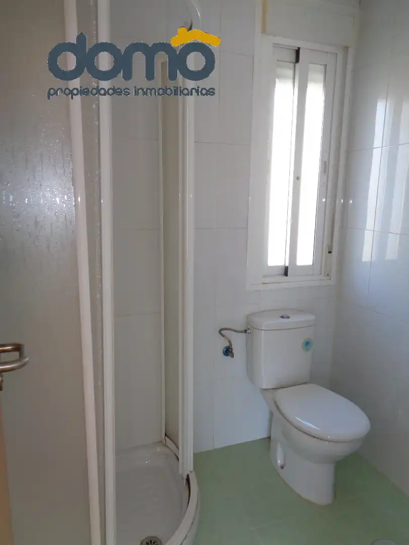 Baño de Piso en venta en Albuñol con Aire acondicionado, Parquet y Terraza