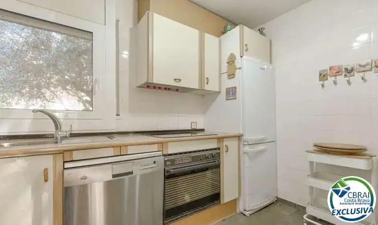 Kitchen of Detached homes for sale in Roses  with Private garden and Community pool
