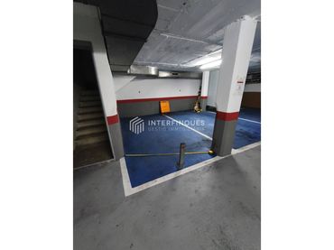Einzelparkplatz zum Verkauf in Calle Sant Vicenç