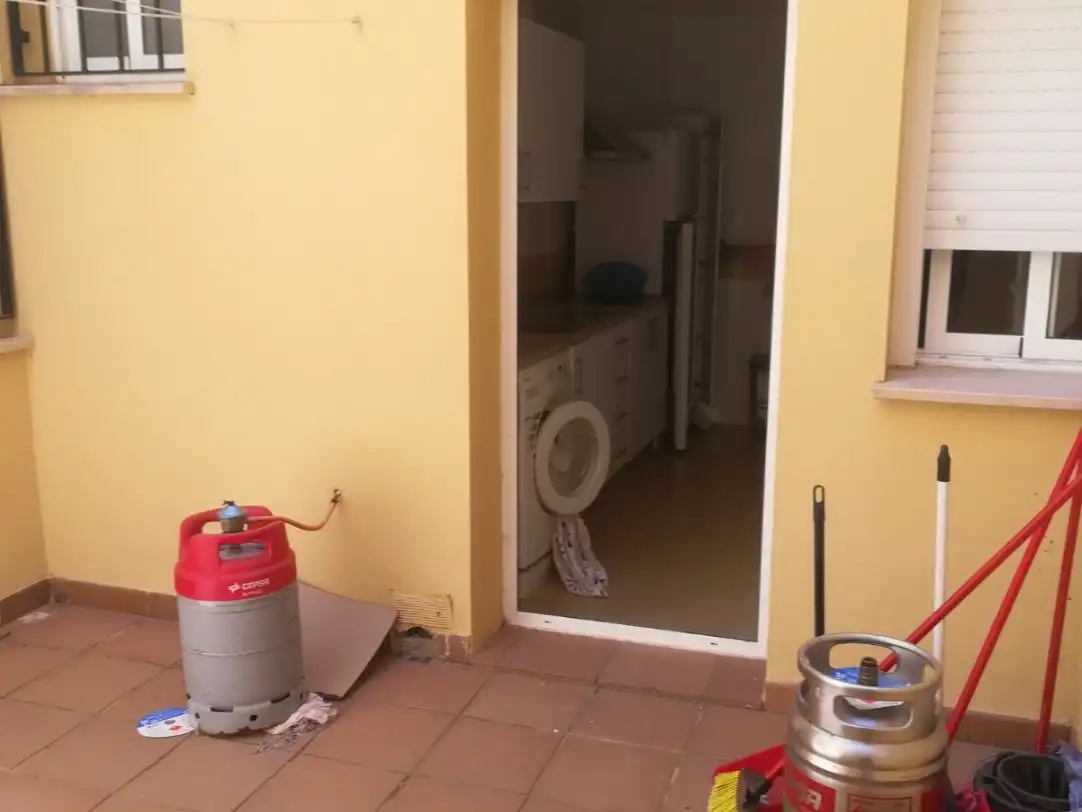 Piso en venta en Pilas con Terraza, Trastero y Amueblado