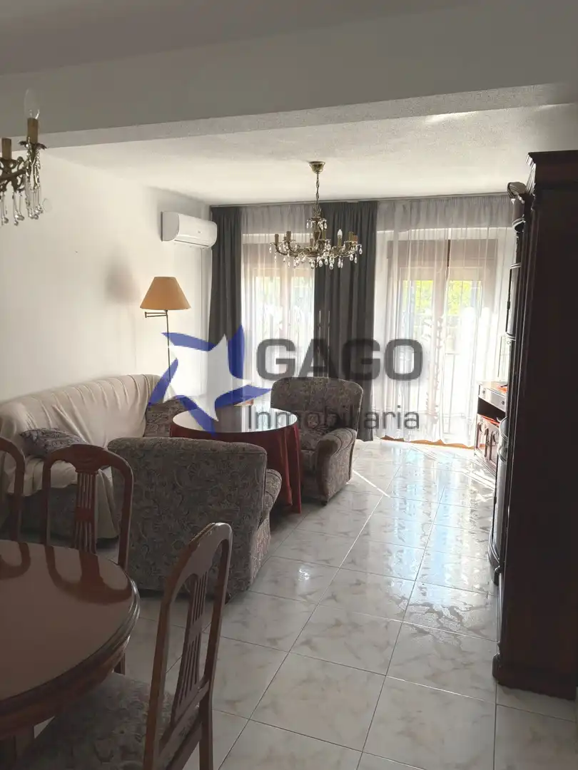 Living room of Flat for rent in Córdoba  with Air Conditioner, Heating and Furnished