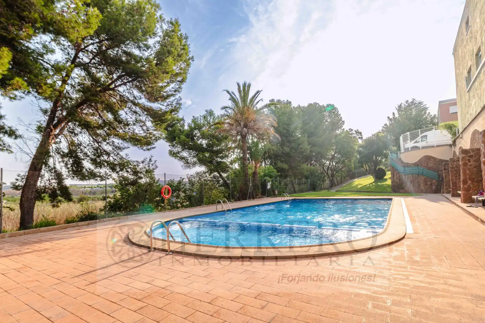 Piscina de Casa adosada en venda en Almoines amb Aire condicionat, Calefacció i Jardí privat