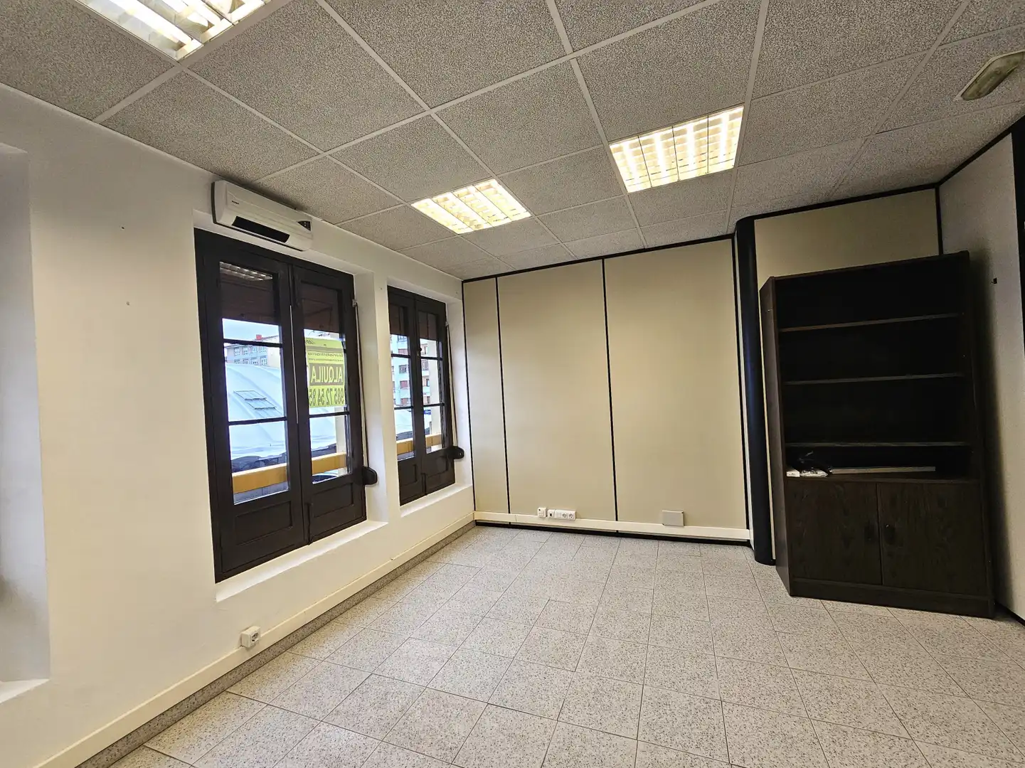 Office for rent in Siero