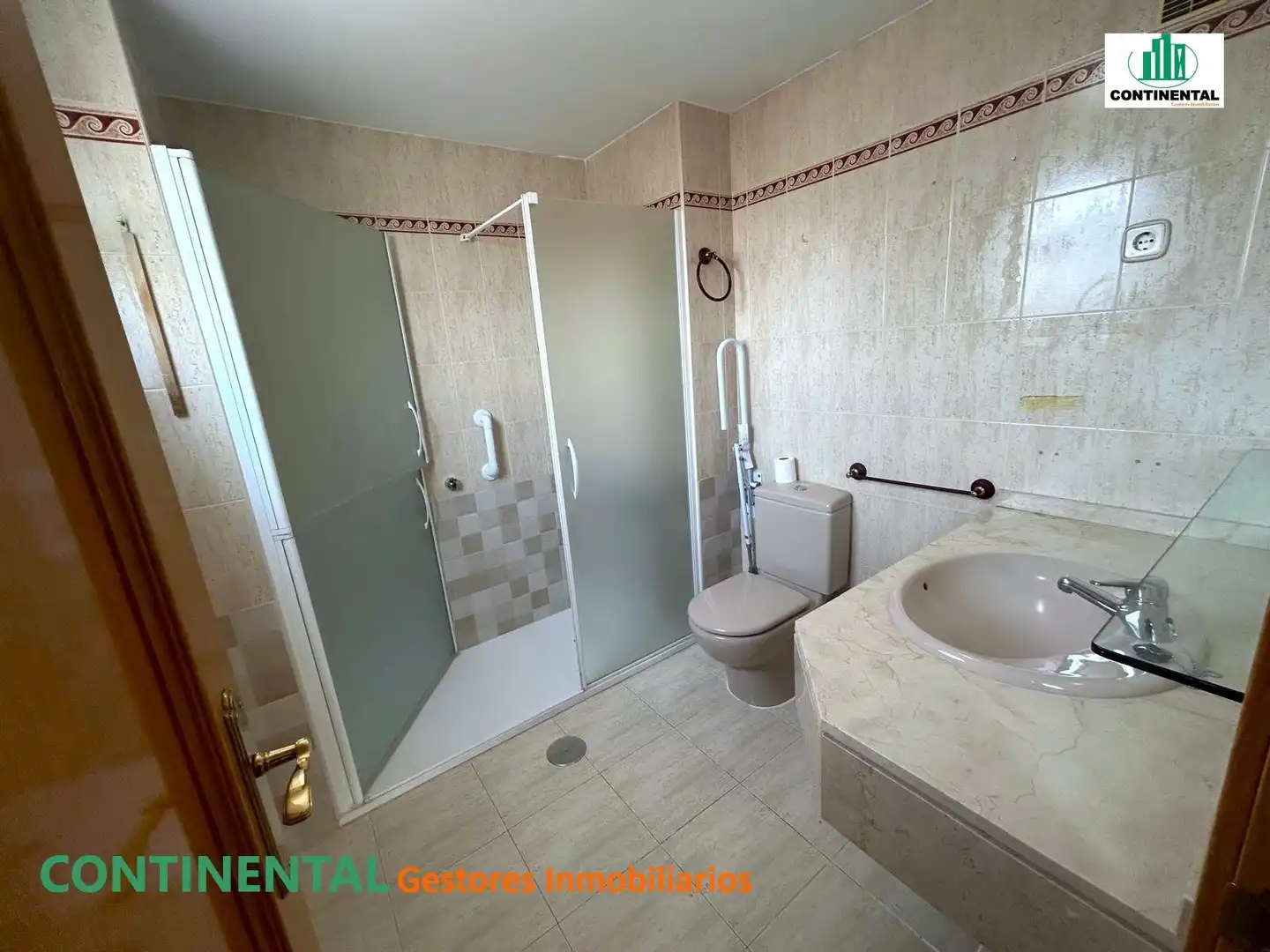 Bathroom of Flat for sale in Collado Villalba  with Air Conditioner, Heating and Terrace