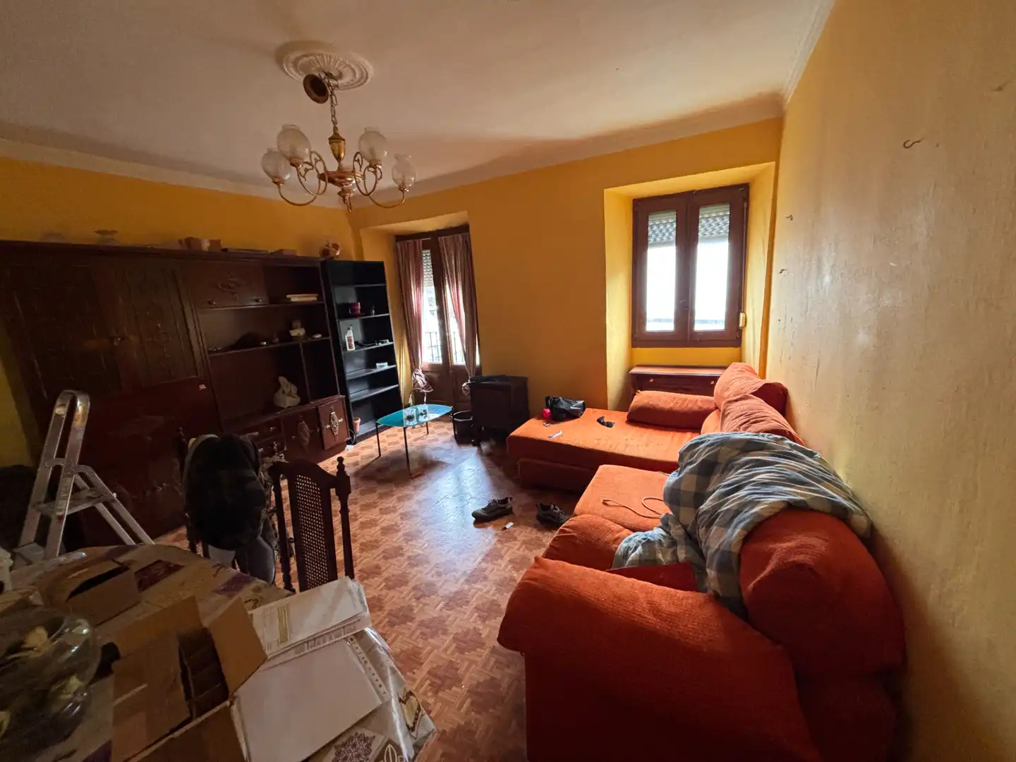 Sala d'estar de Pis en venda en Castro-Urdiales amb Calefacció