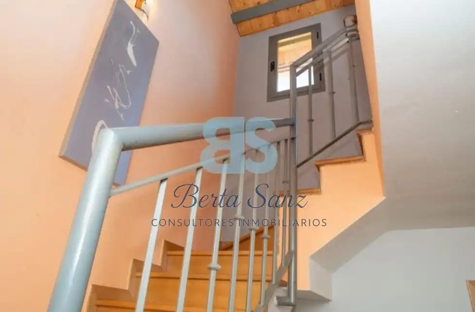 Casa adosada en venta en Pioz con Aire acondicionado, Calefacción y Jardín privado