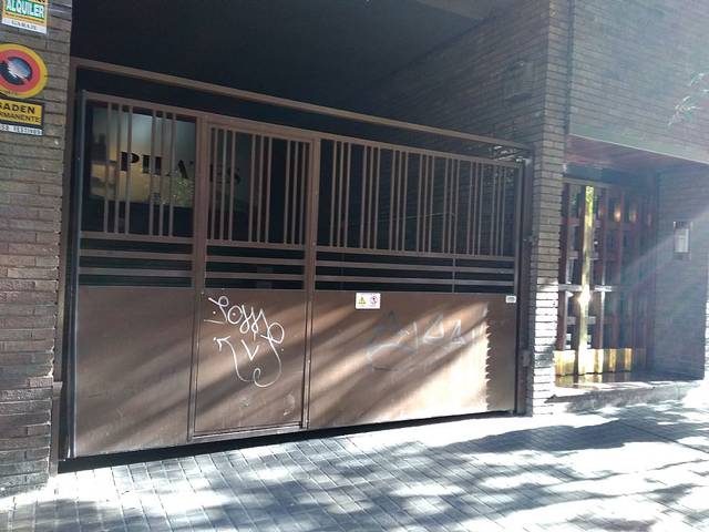 Garaje en Venta en CL FRANCISCO DE VICTORIA en Paseo Constitución - Las Damas