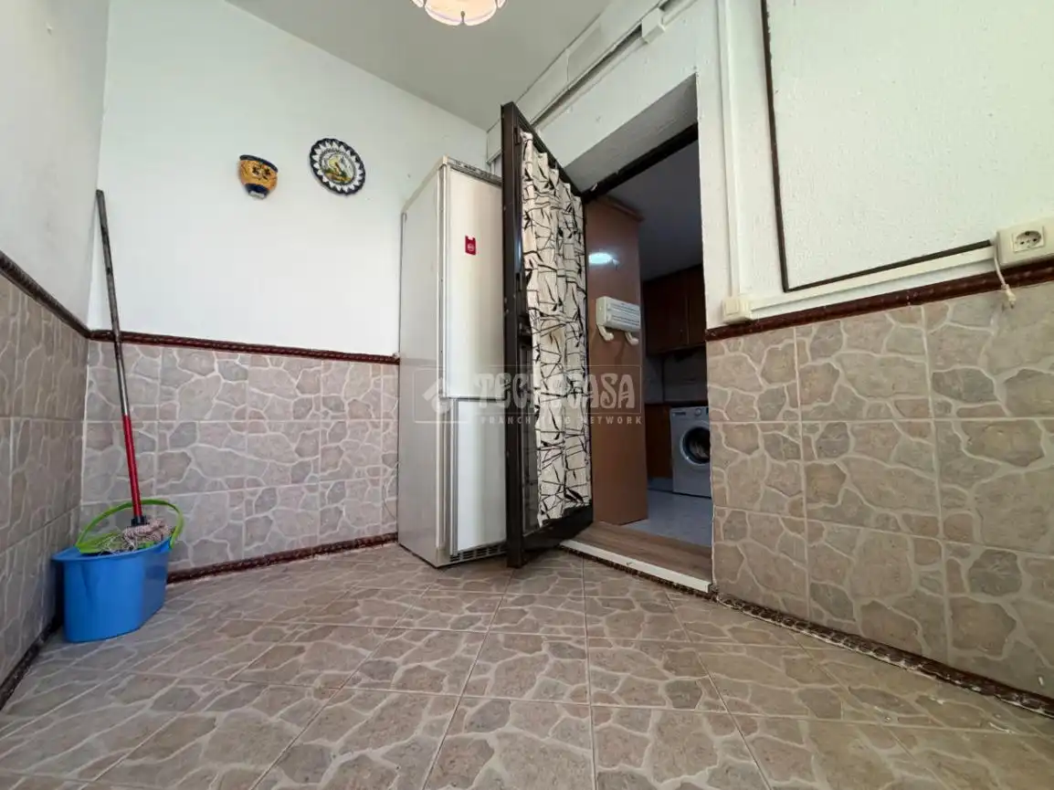 Kitchen of Flat for sale in Sevilla