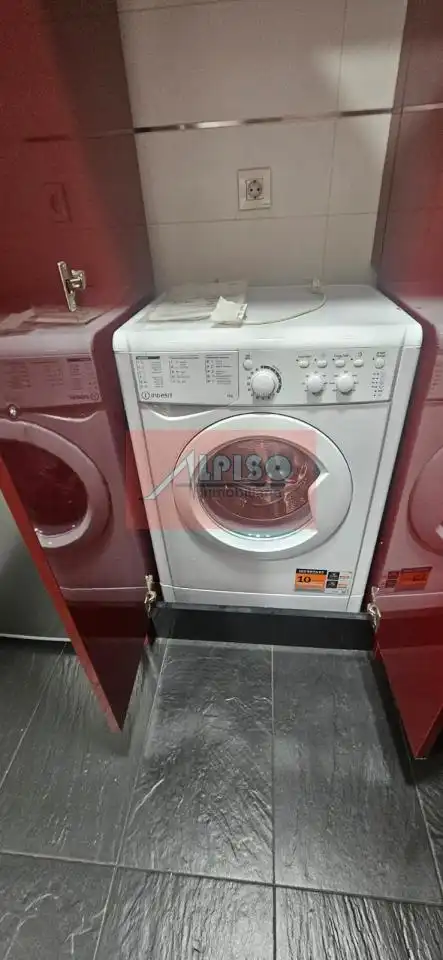 Apartamento de alquiler en Ourense Capital  con Calefacción y Parquet