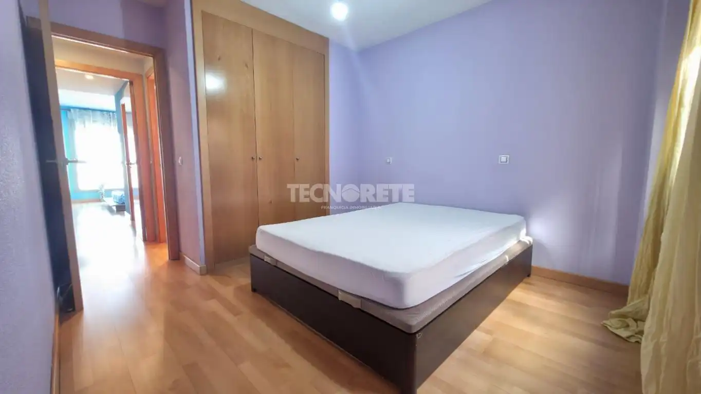 Habitación de Piso en venta en Guadalajara con Parquet y Piscina comunitaria