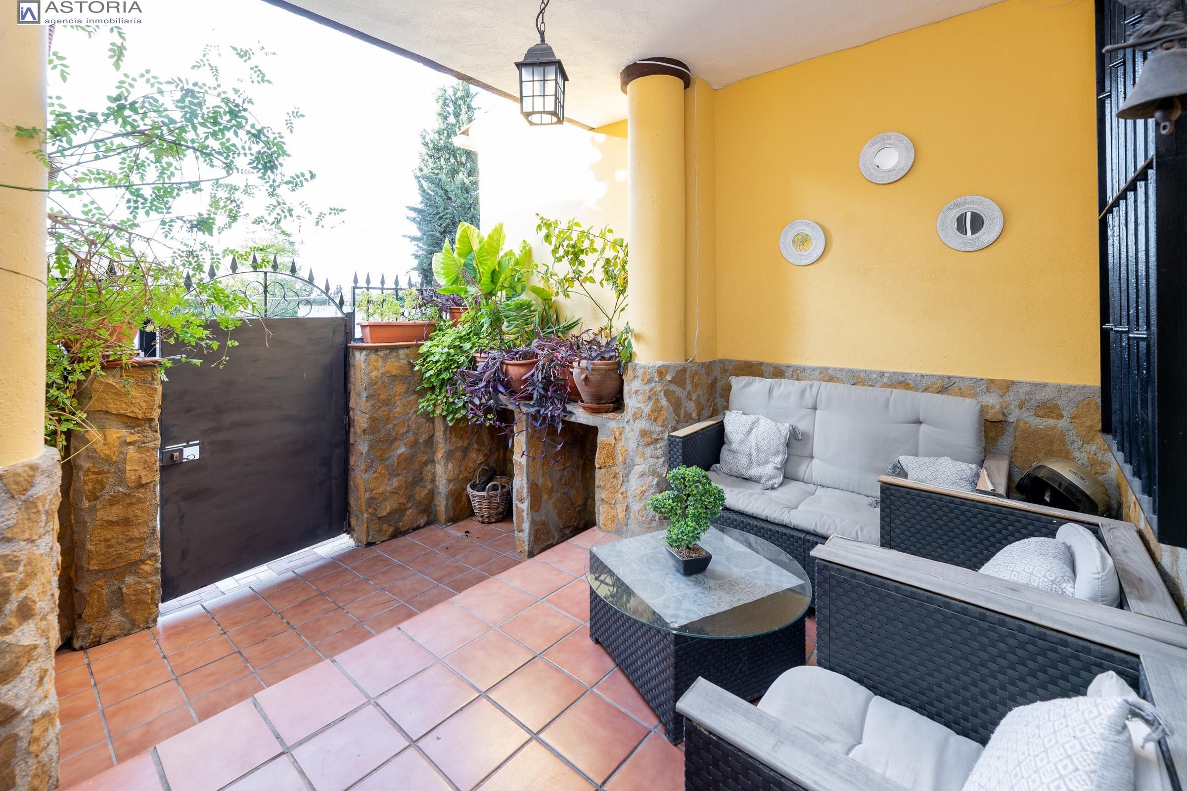 Terrace of Single-family semi-detached for sale in Jun  with Terrace
