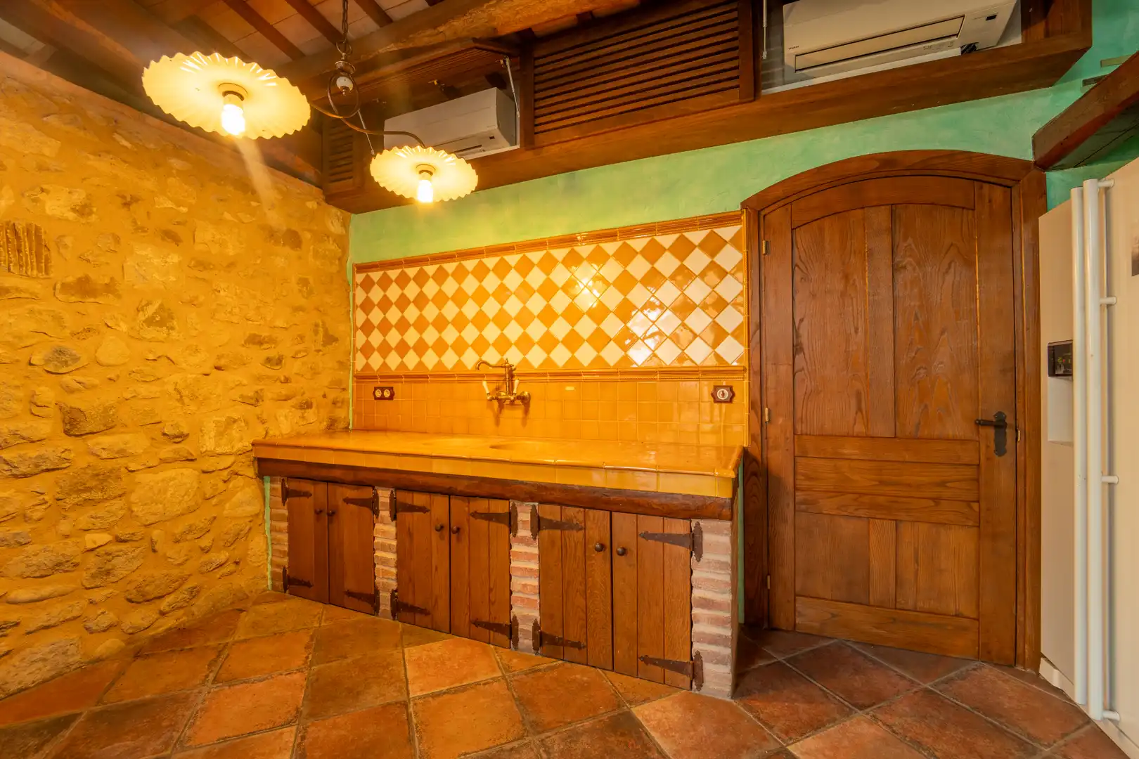 Cocina de Finca rústica en venta en Sant Joan de Mollet con Aire acondicionado, Calefacción y Jardín privado