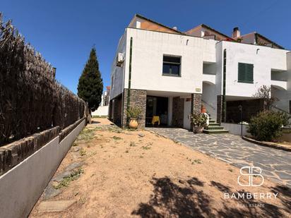 Vista exterior de Casa o xalet en venda en Cadaqués amb Aire condicionat, Jardí privat i Terrassa