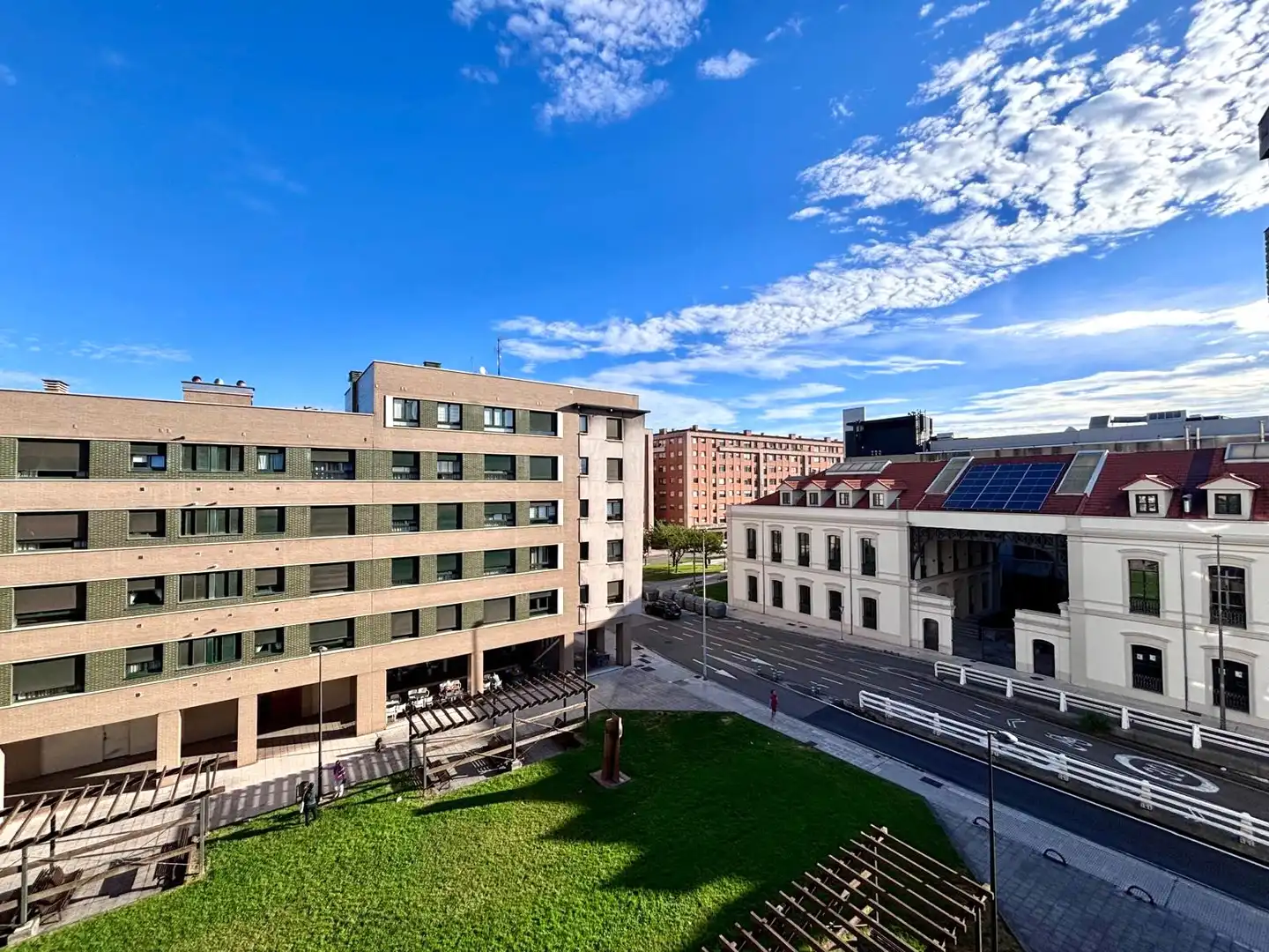 Vista exterior de Piso en venta en Gijón  con Calefacción, Parquet y Terraza