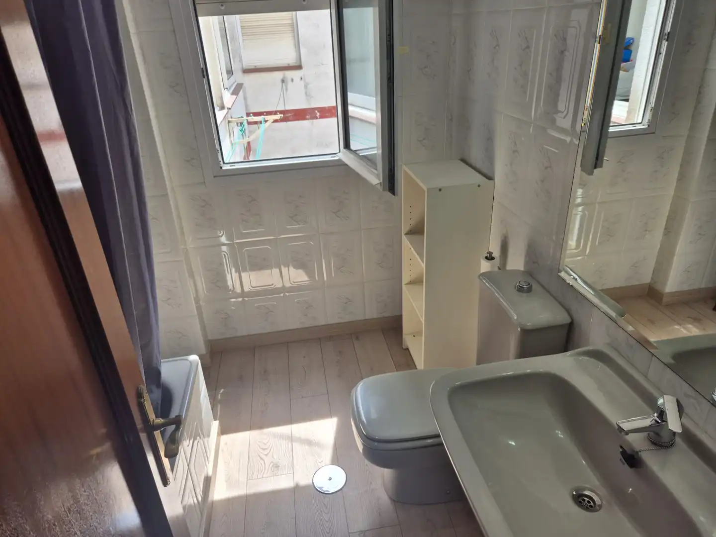Baño de Piso de alquiler en Talavera de la Reina con Aire acondicionado, Calefacción y Parquet