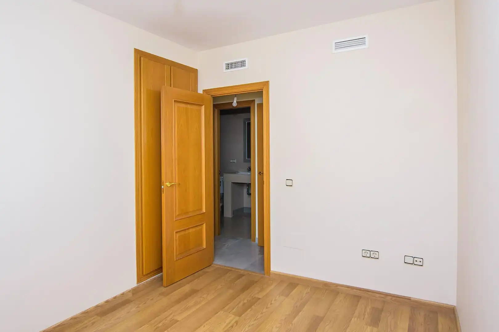 Habitación de Piso en venta en Carboneras con Jardín privado, Terraza y Piscina comunitaria