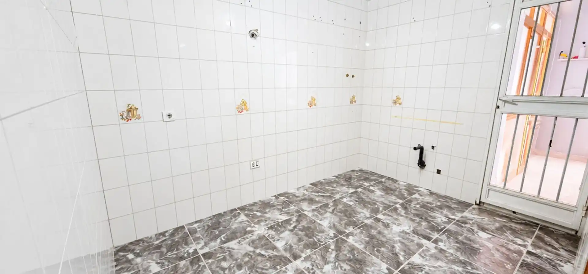 Baño de Piso en venta en Losar de la Vera con Aire acondicionado, Terraza y Trastero