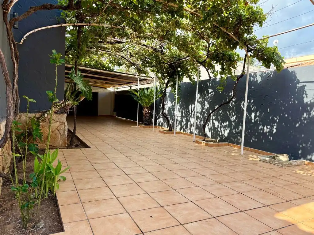 Casa amb piscina en venda a Las Marinas / Les Marines, imagen 3