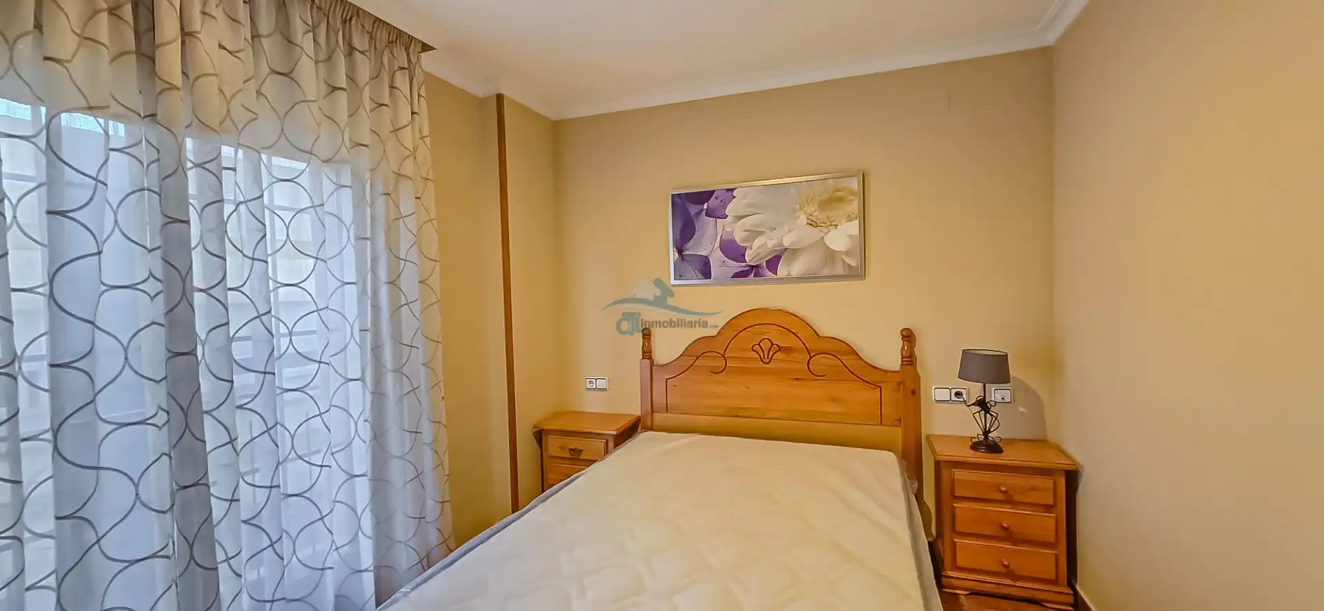 Habitación de Apartamento de alquiler en Linares con Aire acondicionado, Calefacción y Amueblado