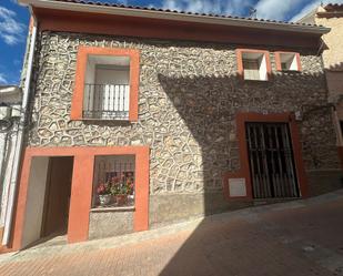 Vista exterior de Finca rústica en venda en Los Santos de la Humosa amb Balcó