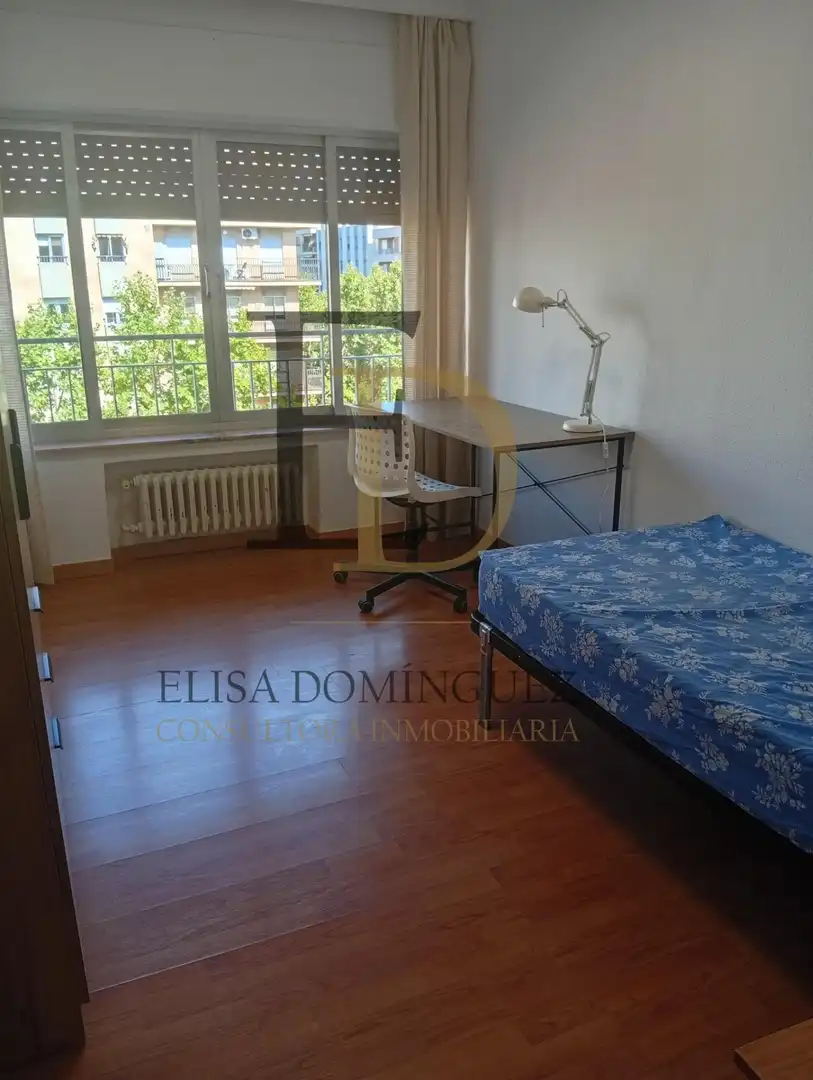 Habitación de Piso de alquiler en Salamanca con Calefacción, Amueblado y Balcón
