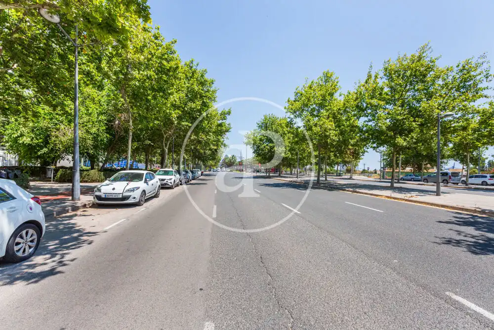 Außenansicht von Wohnung zum Verkauf in Valencia mit Klimaanlage, Heizung und Privatgarten