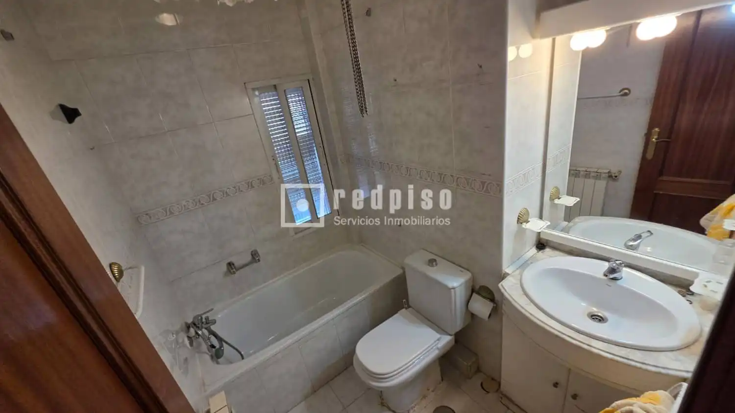Bany de Pis en venda en Madrid amb Aire condicionat, Calefacció i Terrassa