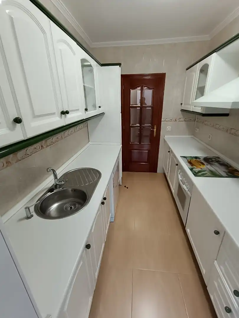Küche von Wohnung zur Miete in Badajoz mit Klimaanlage, Möbliert und Ofen